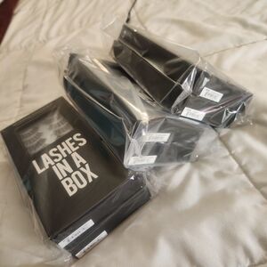 LASHES IN A BOX #30, Five brand new boxes, each contains 10 sets, price is p/box